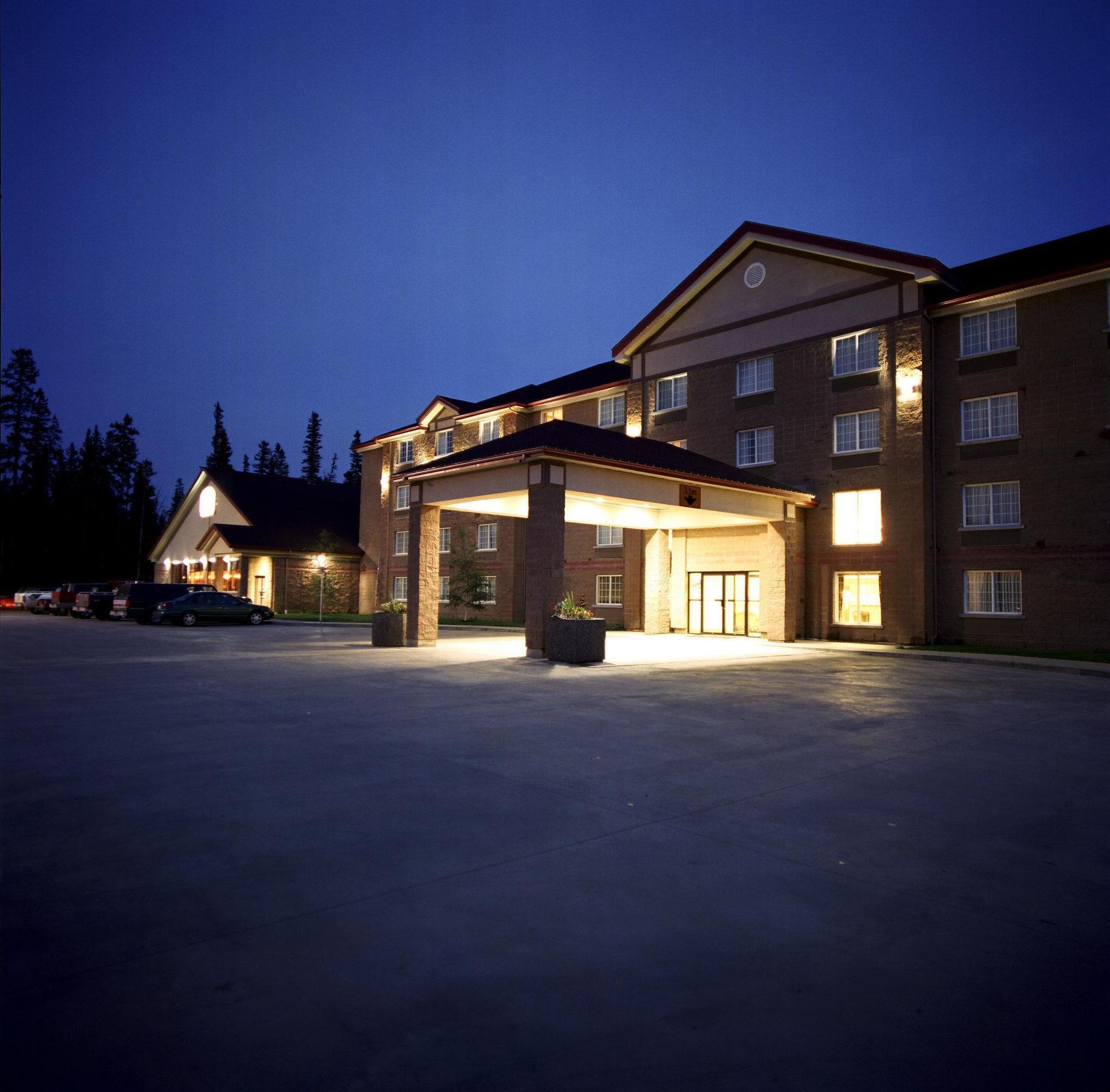 פורט נלסון Woodlands Inn & Suites מראה חיצוני תמונה