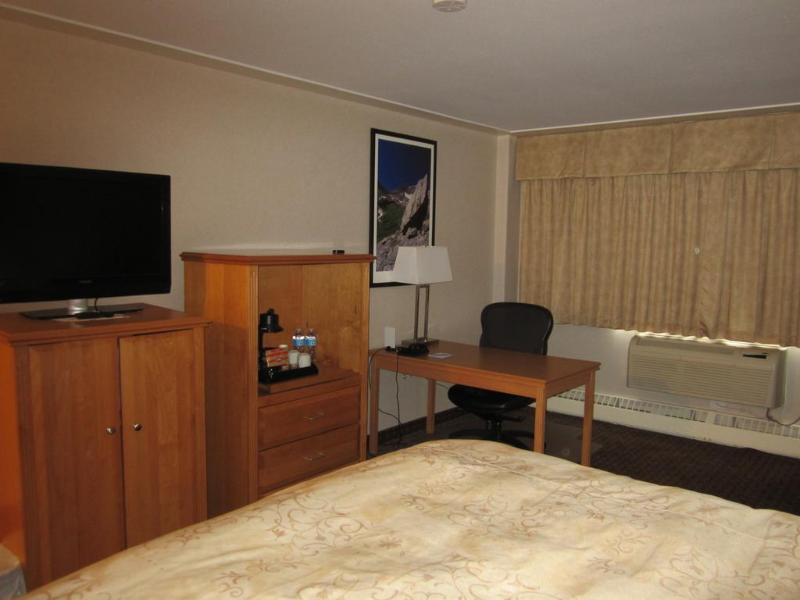 פורט נלסון Woodlands Inn & Suites מראה חיצוני תמונה